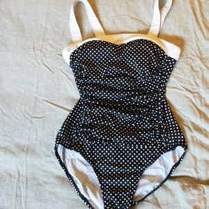 One piece swim suit